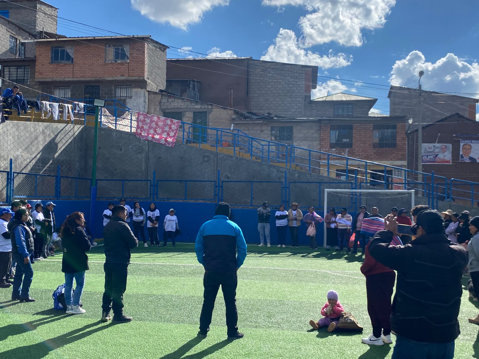 Visita al barrio San Cristóbal de Huayllay