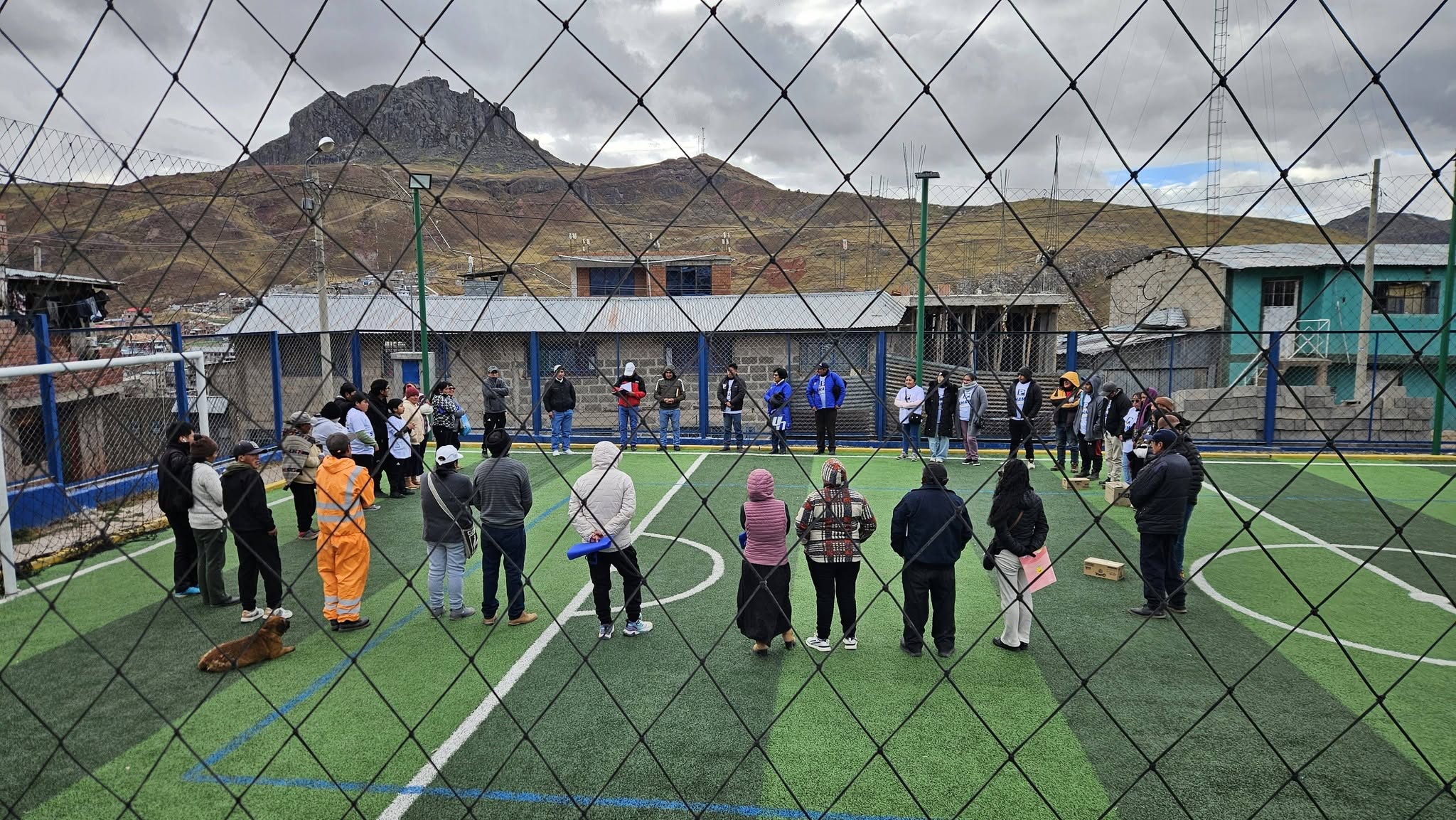 Encuentro con los vecinos del barrio Huayllaygaga