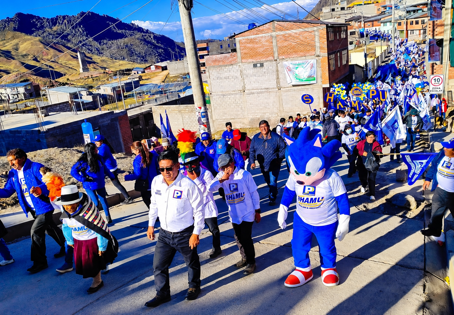 Multitudinario cierre de Campaña: Samuel Hinostroza